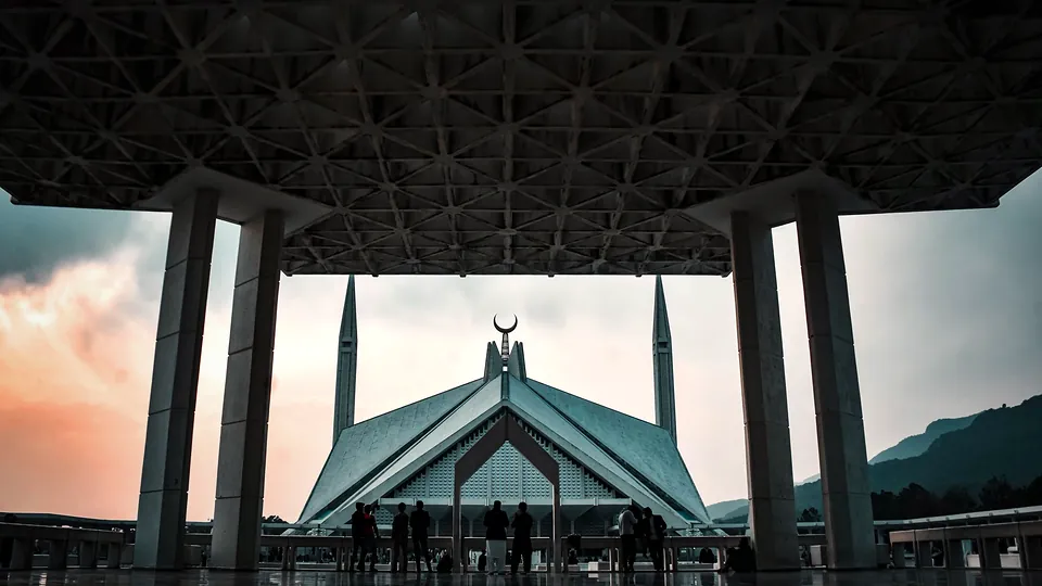 Faisal Mosque in Islamabad at twilight